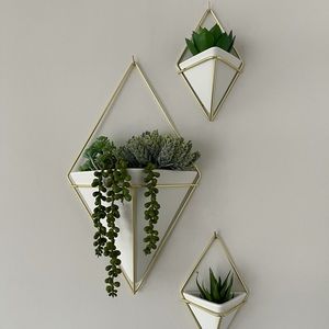 UMBRA WHITE AND GOLD WALL PLANTERS SMALL